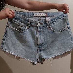 Vintage Levi’s jean shorts